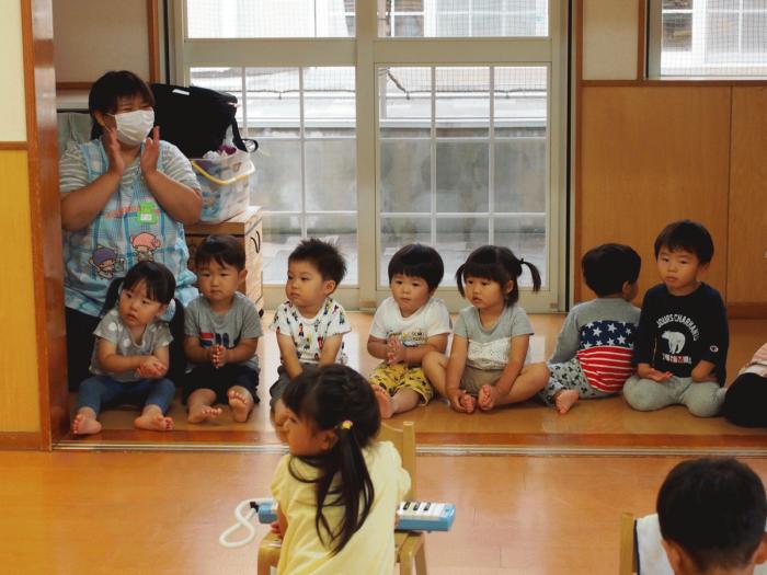 きりんぐみの歌と合奏の様子その13